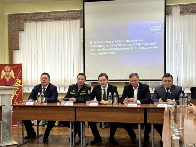 Глава администрации Стерлитамака с рабочим визитом в Санкт-Петербурге