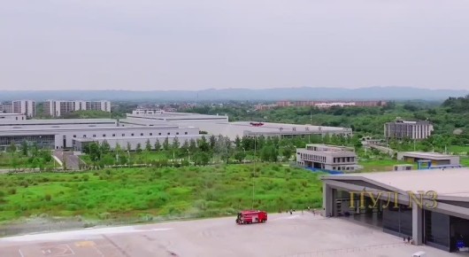 В Китае создали пожарную машину нового поколения