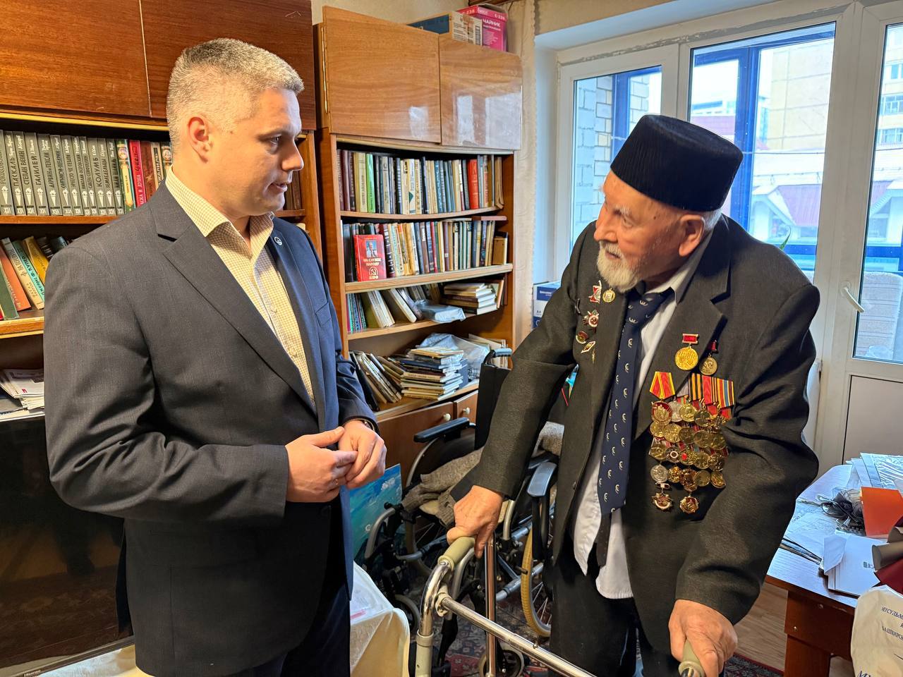 Сегодня свой 101-й день рождения празднует ветеран Великой Отечественной войны, Почетный гражданин Уфы Асхат Аскарович Мингазетдинов Сегодня свой 101-й день рождения празднует ветеран Великой Отечественной войны, Почетный гражданин Уфы Асхат Аскарович Мингазетдинов