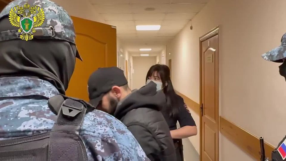 Издевались над детьми. В феврале 2023 года иностранец начал брать детей «на обучение»