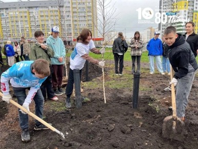 Поздравление Эмиля Шаймарданова с Днём добровольца (волонтёра) в России