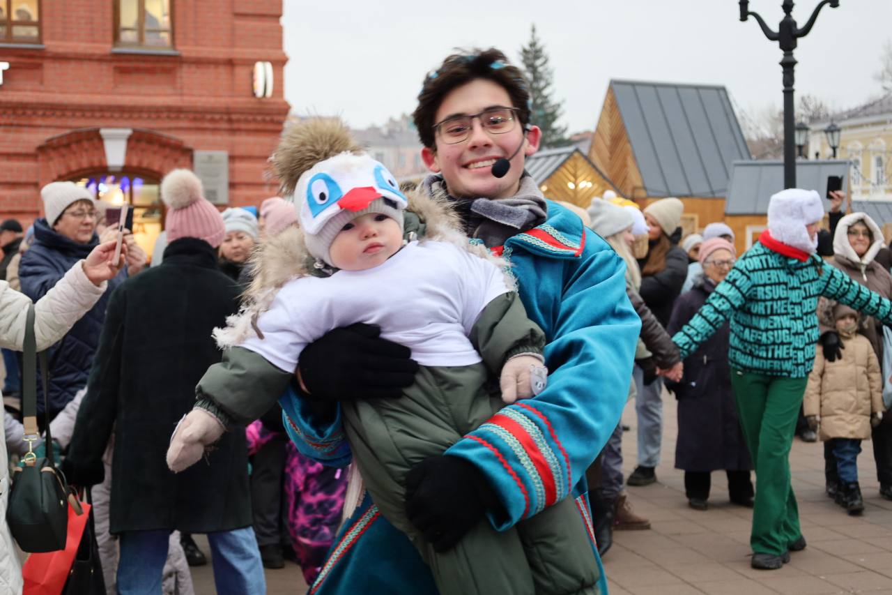 Удивительные образы подготовили сегодня юные жители на детский карнавал “Чудо в перьях” Удивительные образы подготовили сегодня юные жители на детский карнавал “Чудо в перьях”