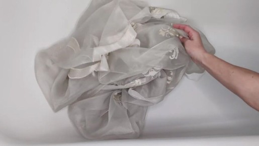 Эффективные способы освежить и отбелить тюль с помощью соли