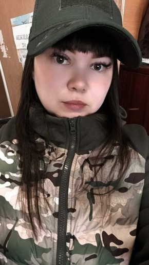 Спасает раненых на СВО. 35-летняя Динара Шайхутдинова из Туймазов уже 14 месяцев работает медсестрой в прифронтовом госпитале, оставив дома мужа и двоих детей