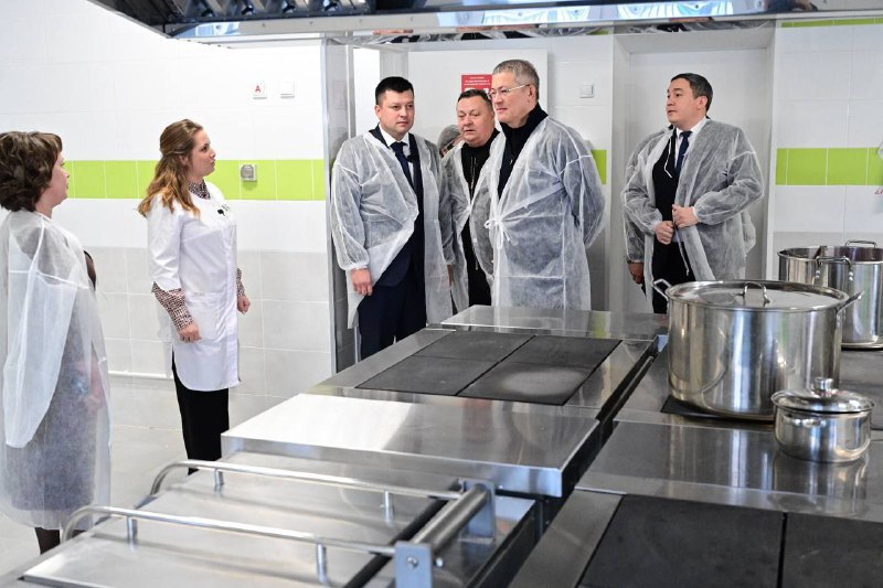 В поселкее Цветы Башкирии открыли просторный детский сад, который уже успешно работает и радует местных детей В поселкее Цветы Башкирии открыли просторный детский сад, который уже успешно работает и радует местных детей