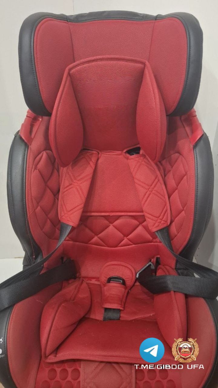 Спасло жизнь малыша. В Уфе 9 декабря столкнулись «Мазда СХ5» под управлением 38-летнего мужчины и «Фольксвагена Тигуан», за рулём которого находился 32-летний водитель Спасло жизнь малыша. В Уфе 9 декабря столкнулись «Мазда СХ5» под управлением 38-летнего мужчины и «Фольксвагена Тигуан», за рулём которого находился 32-летний водитель