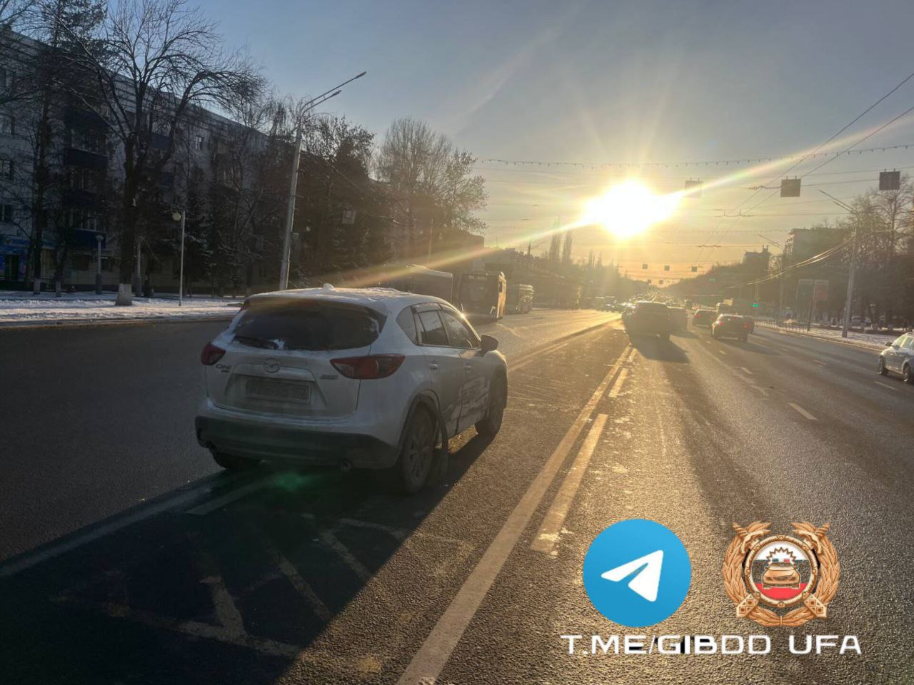 Спасло жизнь малыша. В Уфе 9 декабря столкнулись «Мазда СХ5» под управлением 38-летнего мужчины и «Фольксвагена Тигуан», за рулём которого находился 32-летний водитель Спасло жизнь малыша. В Уфе 9 декабря столкнулись «Мазда СХ5» под управлением 38-летнего мужчины и «Фольксвагена Тигуан», за рулём которого находился 32-летний водитель