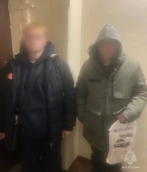 В Уфе лифт с двумя подростками рухнул вниз и пробил трубу