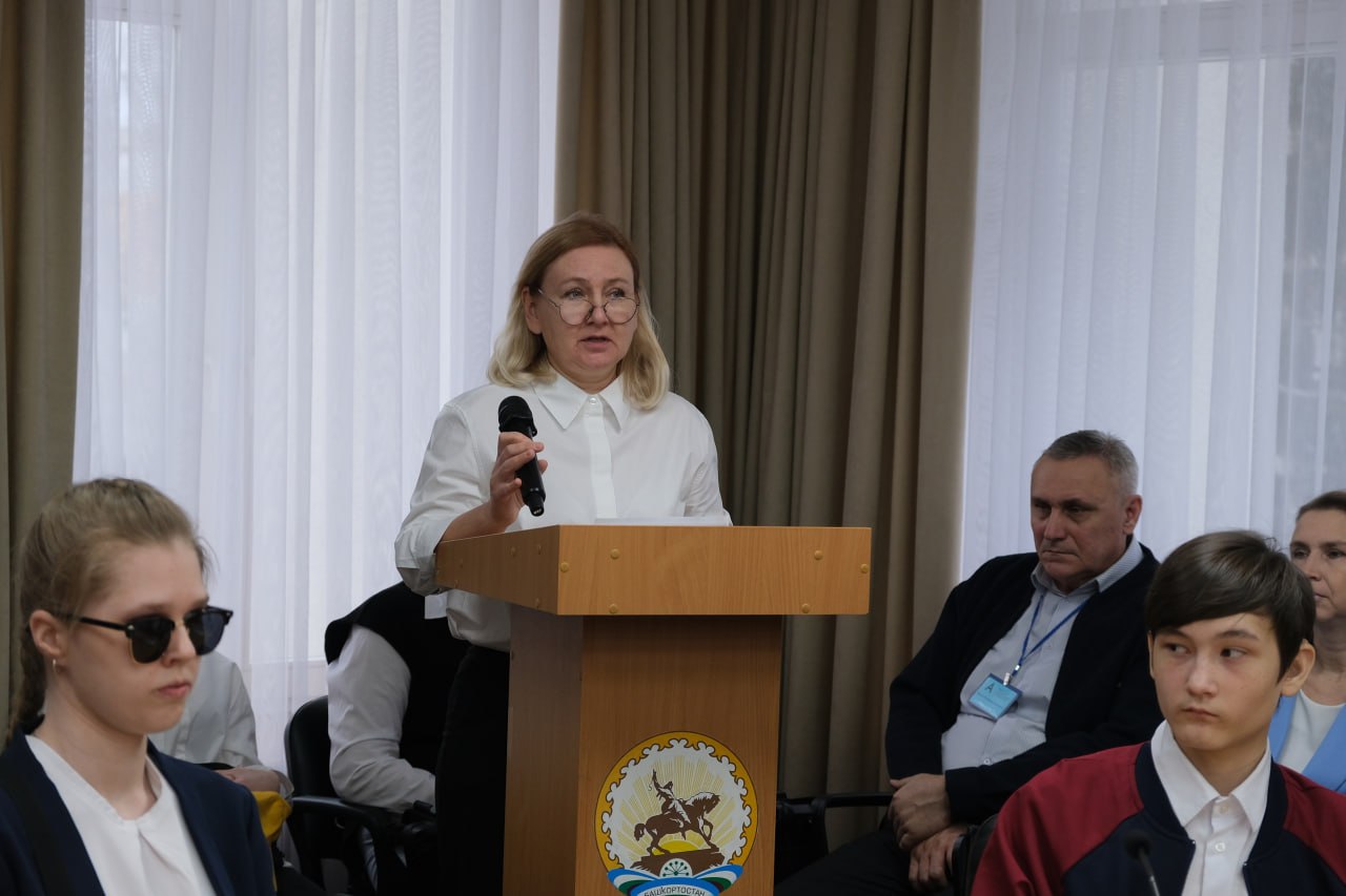 Глава администрации провёл встречу с участниками чемпионата «Абилимпикс» Глава администрации провёл встречу с участниками чемпионата «Абилимпикс»