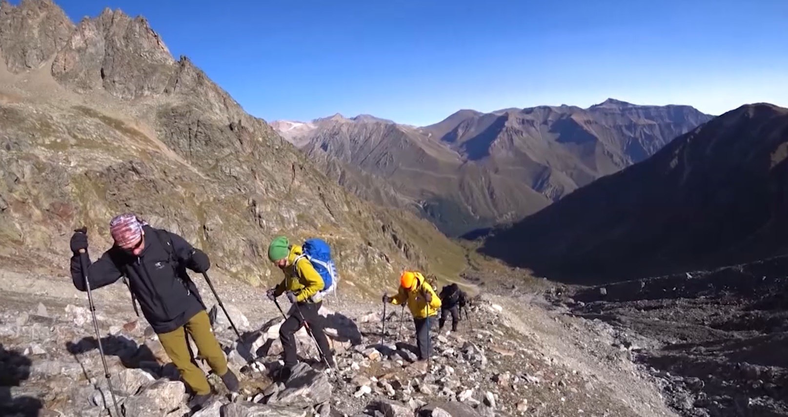 Йыл айын 11 декабр Халы-ара тауар кн билдлн