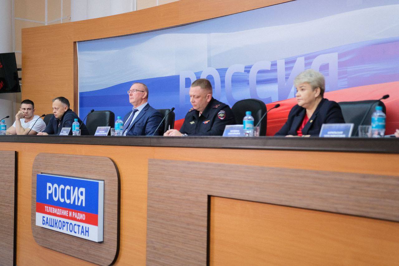 В Уфе прошла пресс-конференция, посвященная старту новой социальной кампании "Не губи ребенка, ПРИСТЕГНИ!" В Уфе прошла пресс-конференция, посвященная старту новой социальной кампании "Не губи ребенка, ПРИСТЕГНИ!"