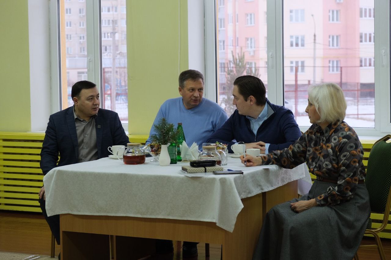 Субботнее утро посвятили встрече с руководителями дошкольных учреждений нашего города Субботнее утро посвятили встрече с руководителями дошкольных учреждений нашего города