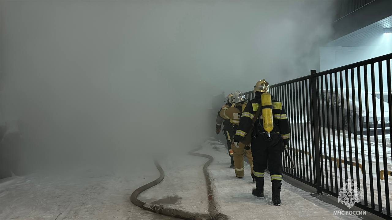 В Уфе в ТЦ на бульваре Ибрагимова произошел пожар В Уфе в ТЦ на бульваре Ибрагимова произошел пожар