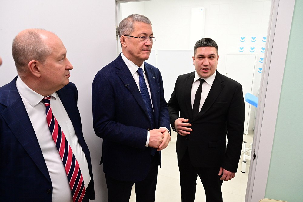 В Аскинском районе начала работу новая поликлиника В Аскинском районе начала работу новая поликлиника