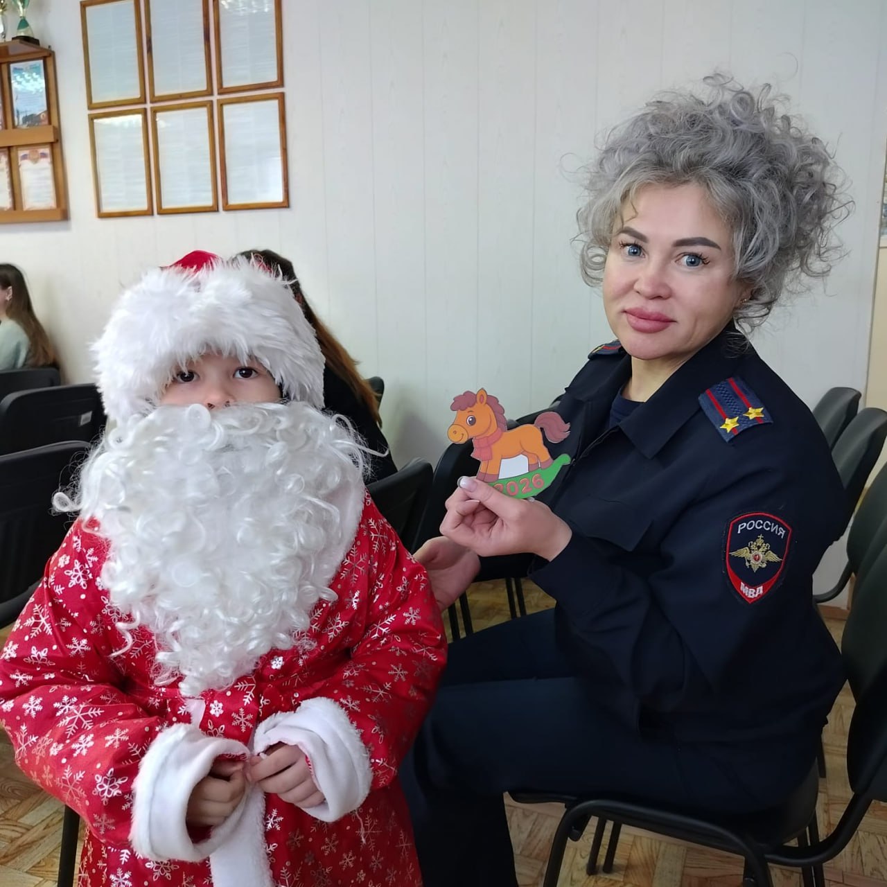 Калтасинских полицейских дошколята поздравили с наступающим Новым годом Калтасинских полицейских дошколята поздравили с наступающим Новым годом