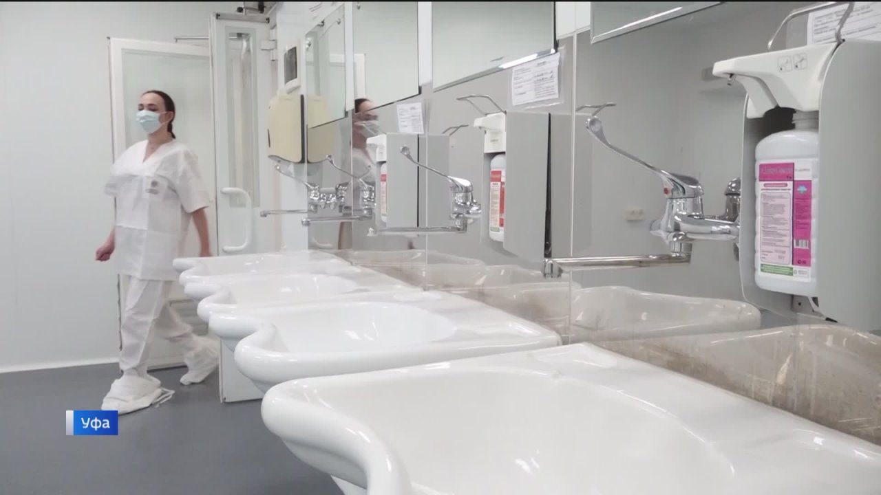 Медсестра из Башкортостана два года служила по контракту на СВО - репортаж «Вестей»