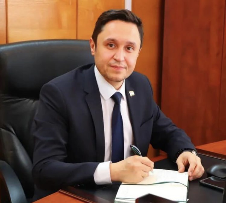 Главврач санатория «Толпар» спас человека на рейсе Москва–Уфа