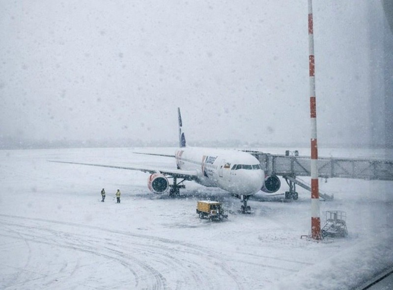 Главный врач санатория «Толпар» спас жизнь пассажиру самолёта Москва — Уфа