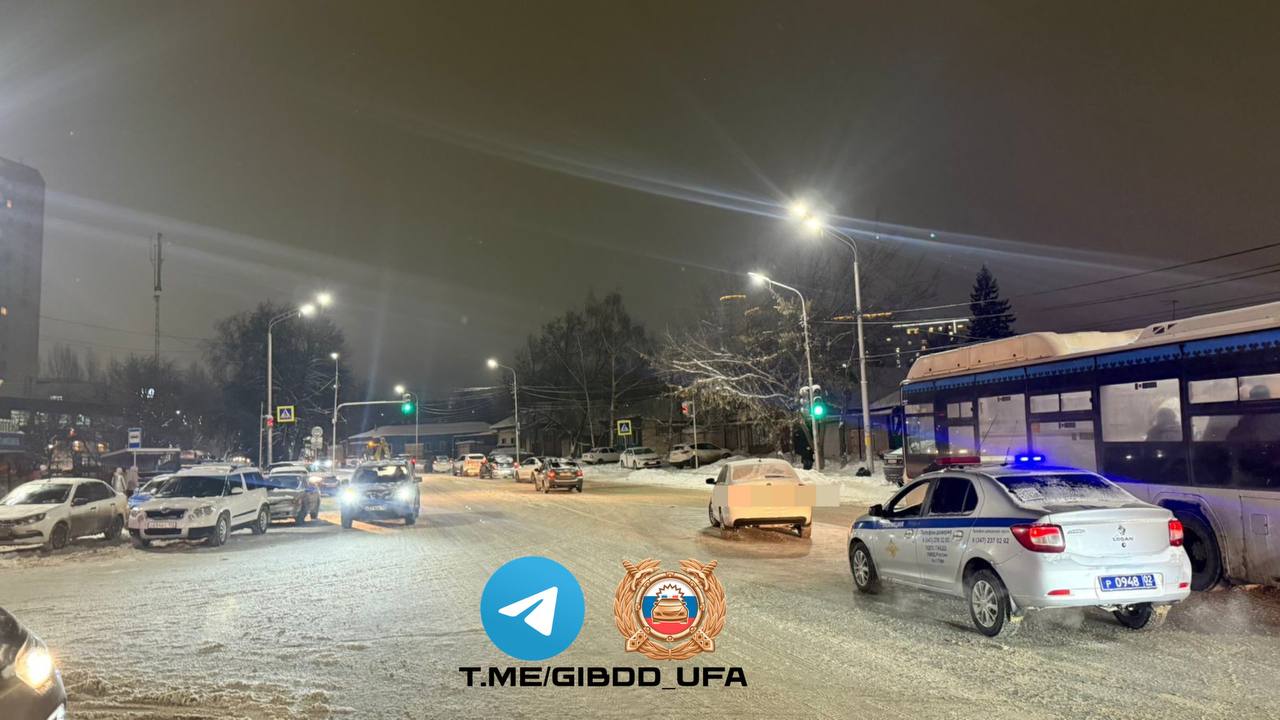 Сбил 78-летнюю женщину. Вчера около 18:00 на улице Менделеева в Уфе произошло ДТП Сбил 78-летнюю женщину. Вчера около 18:00 на улице Менделеева в Уфе произошло ДТП