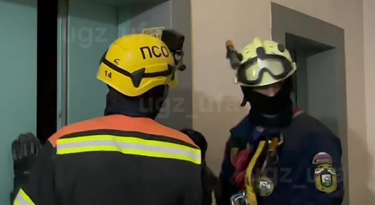 Сорвался лифт с людьми. Инцидент произошел накануне вечером в уфимской многоэтажке на улице Цюрупы