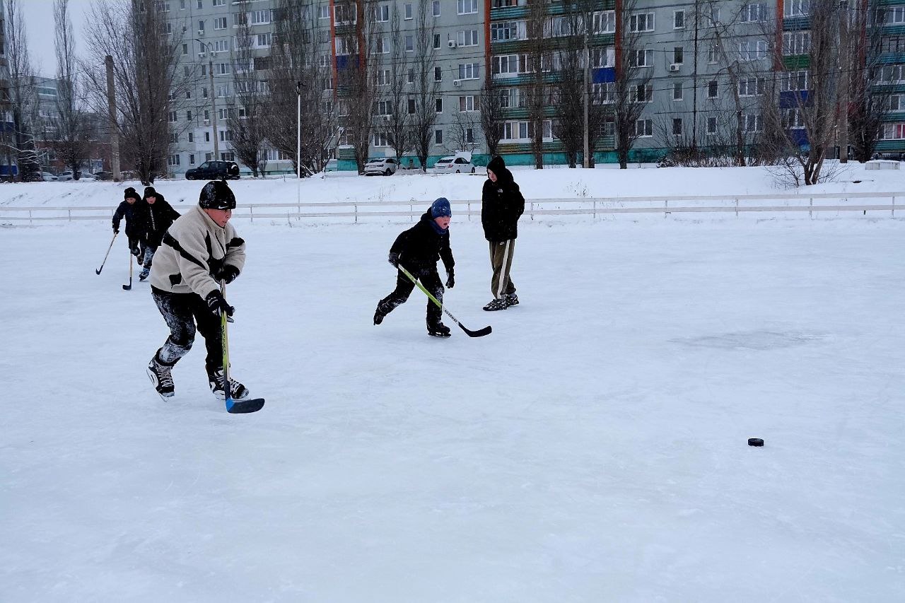 Сегодня в Стерлитамаке открылись еще два новогодних городка Сегодня в Стерлитамаке открылись еще два новогодних городка