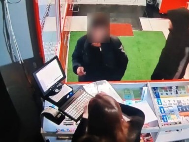 В Уфе полицейскими задержана подозреваемая в совершении кражи денежных средств