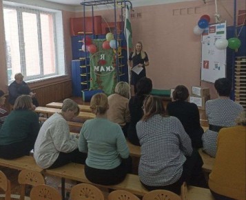 В Уфе полицейские провели профилактическую беседу с персоналом детского сада