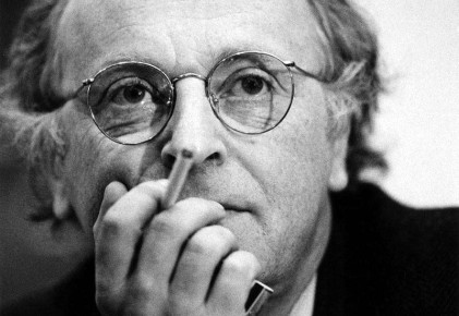 «Пока есть такой язык, как русский, поэзия неизбежна»