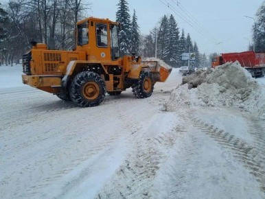 Уфа против сугробов. Коммунальные службы продолжают работы по уборке города