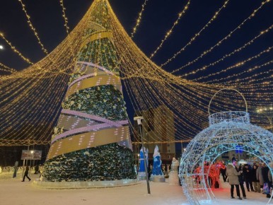 В новогодние праздники самыми посещаемыми местами города становятся новогодние городки