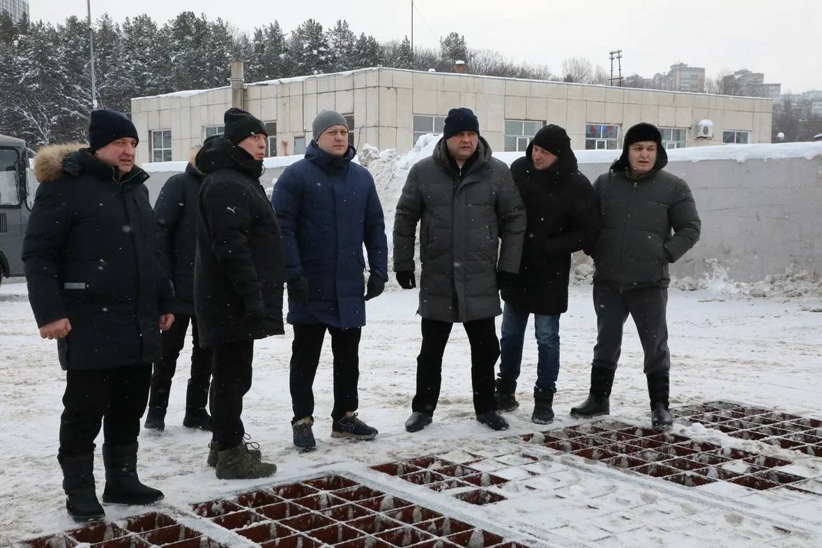 Ратмир Мавлиев: Сегодня с коллегами прошлись по дворам и улицам Уфы Ратмир Мавлиев: Сегодня с коллегами прошлись по дворам и улицам Уфы