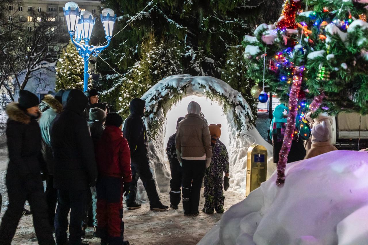 Рождество в Уфе. В Уфе празднуют Рождество Христово – один из важнейших христианских праздников, который посвящён рождению сына божьего Иисуса Христа Рождество в Уфе. В Уфе празднуют Рождество Христово – один из важнейших христианских праздников, который посвящён рождению сына божьего Иисуса Христа