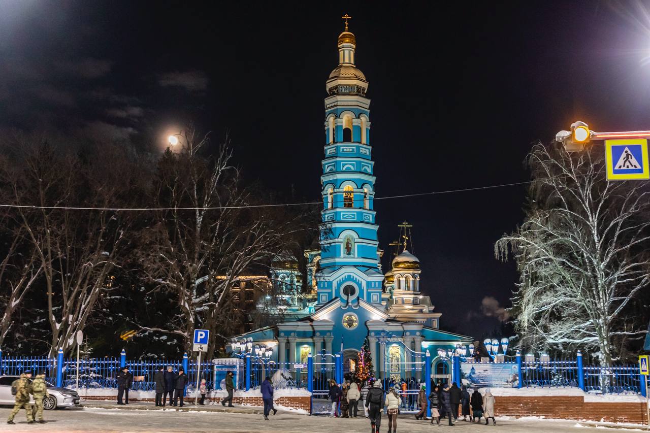 Рождество в Уфе. В Уфе празднуют Рождество Христово – один из важнейших христианских праздников, который посвящён рождению сына божьего Иисуса Христа