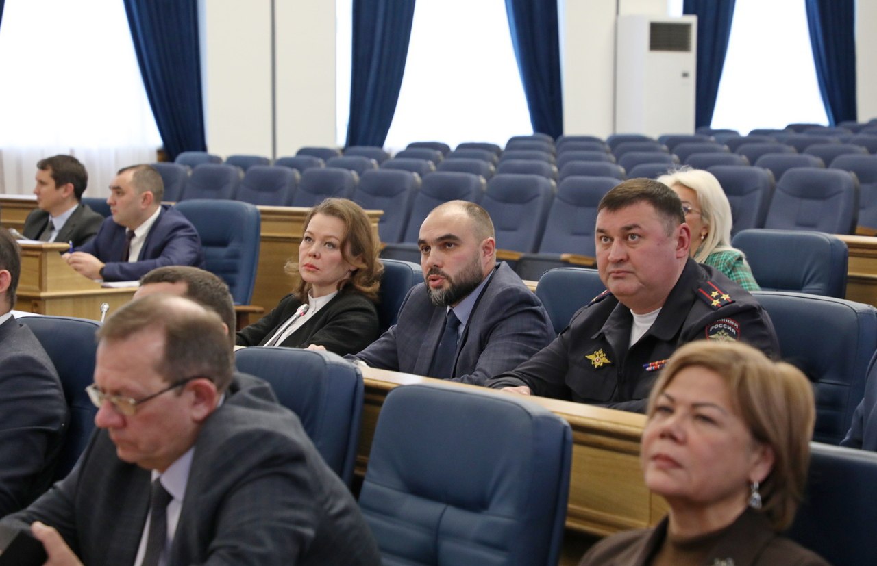 «Уфимская среда»: итоги. 14 января в муниципалитете состоялось оперативное совещание «Уфимская среда» В рамках основной повестки заслушали доклады: «Уфимская среда»: итоги. 14 января в муниципалитете состоялось оперативное совещание «Уфимская среда» В рамках основной повестки заслушали доклады: