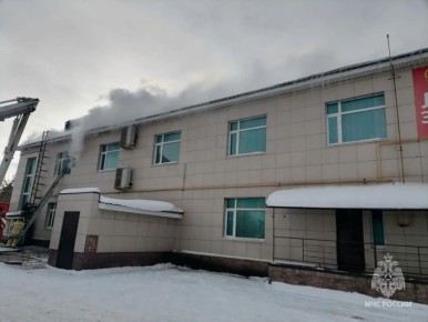 Пожар в торговом центре. Инцидент произошёл 14 января на улице 70 лет Октября в Туймазинском районе
