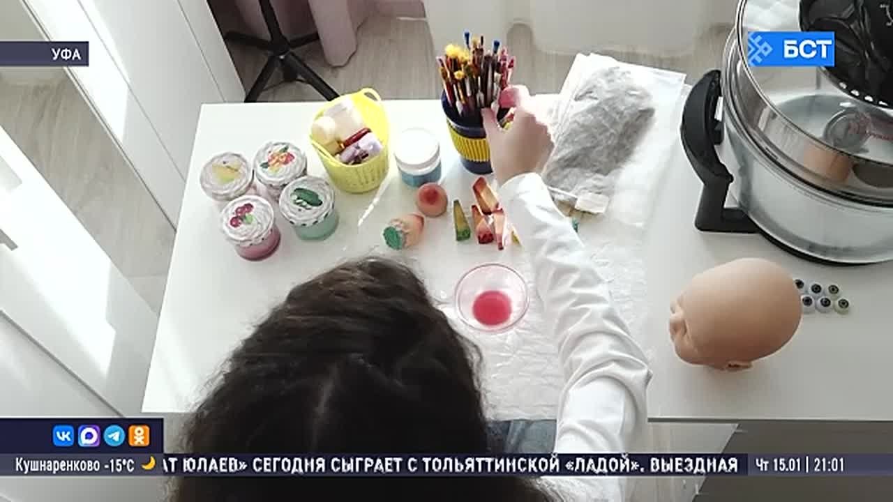 Девочка из Уфы покорила соцсети реалистичными куклами