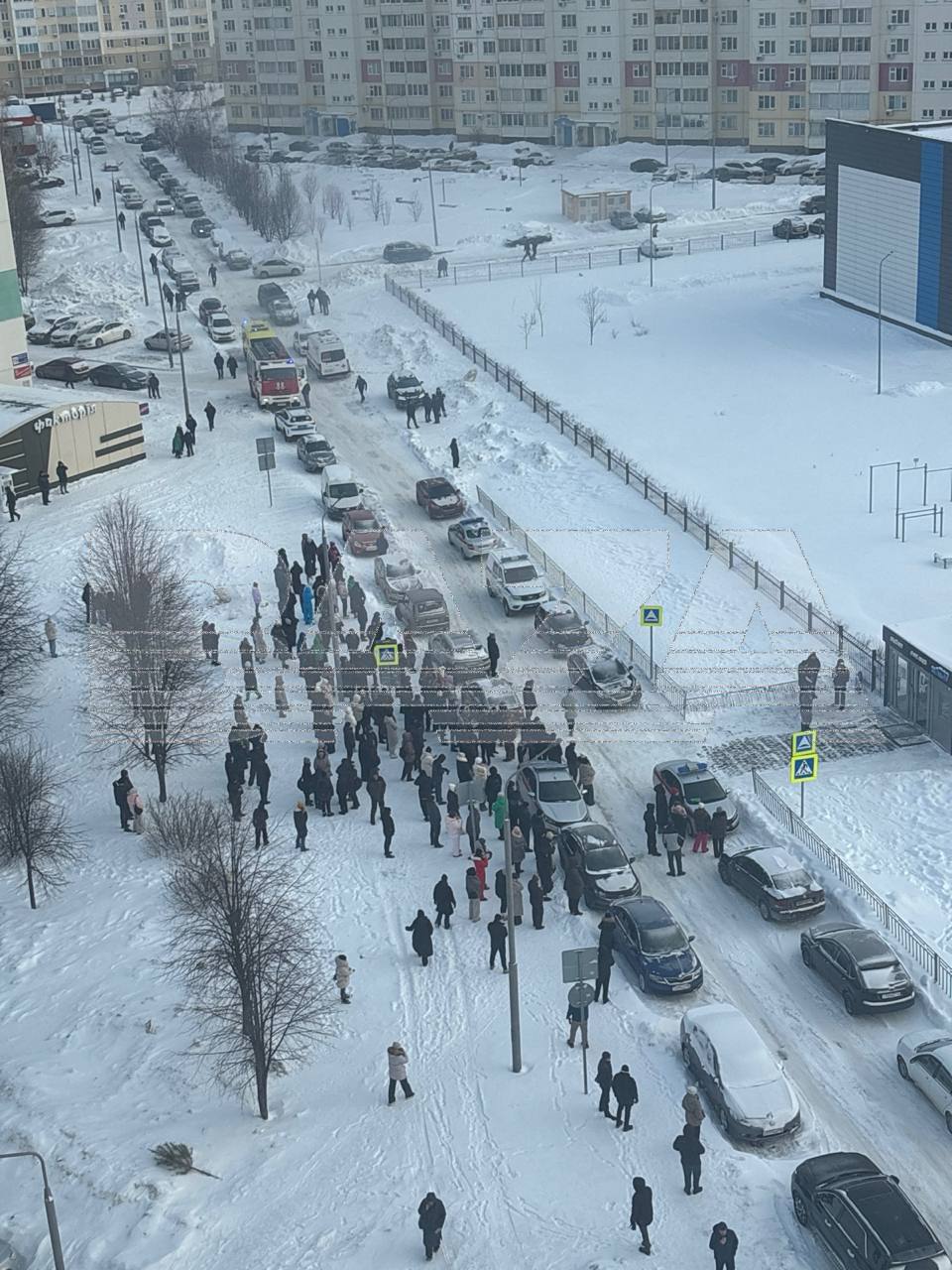 Подросток с ножом ворвался в школу в соседнем Татарстане