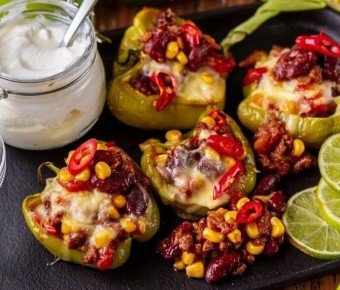 Фаршированный перец с необычной начинкой и простыми шагами