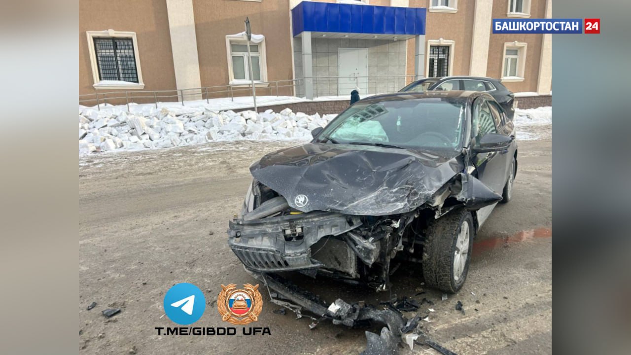 Женщину-водителя Chery Tiggo госпитализировали после лобового ДТП на улице Пархоменко в Уфе Женщину-водителя Chery Tiggo госпитализировали после лобового ДТП на улице Пархоменко в Уфе