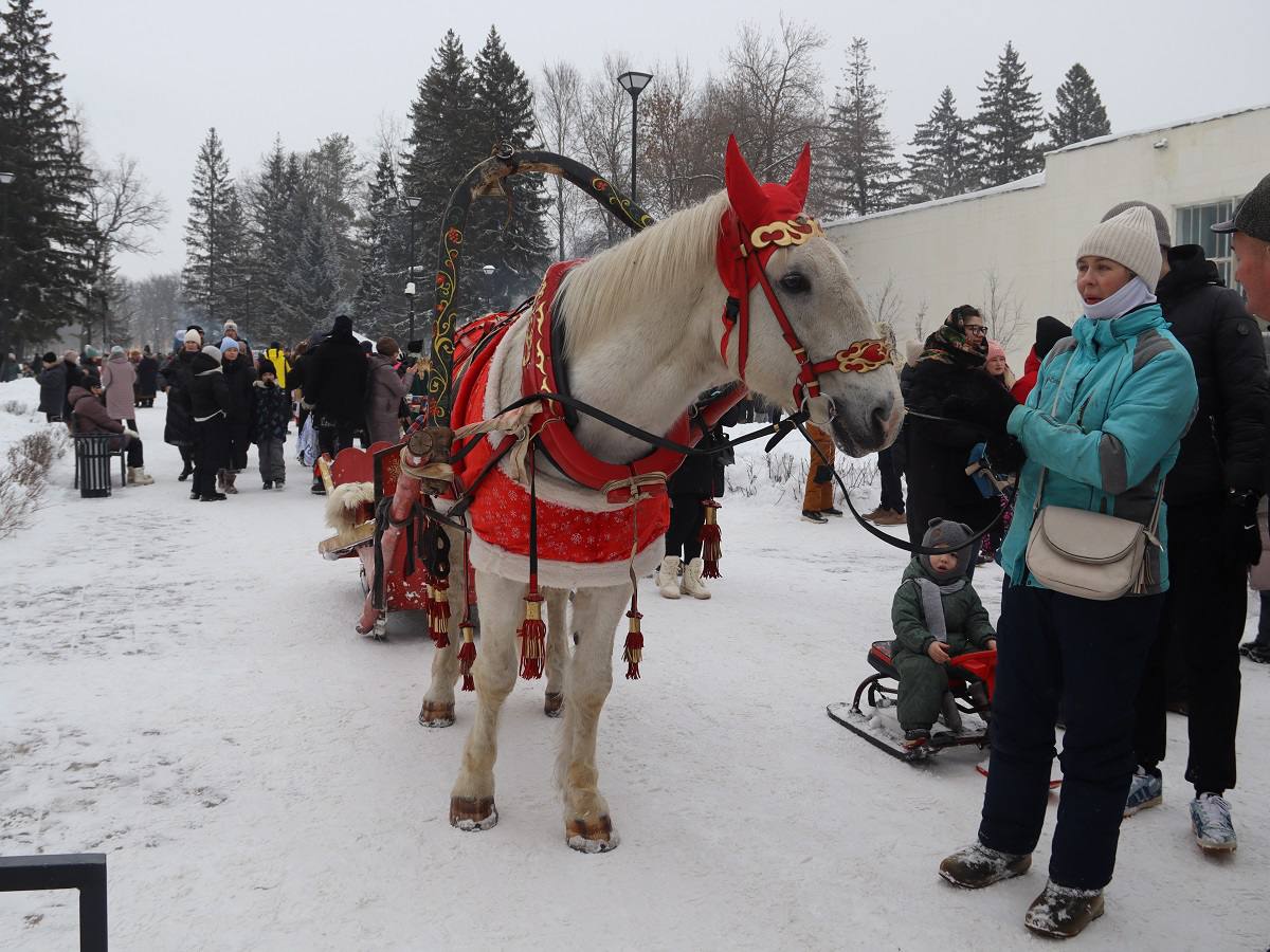 С национальным колоритом . 31 января в уфимском парке культуры и отдыха Нефтехимиков прошел фестиваль «Тулуп ФЕСТ», посвященный Году единства народов России и Году большой и дружной семьи в РБ Главная особенность яркого... С национальным колоритом . 31 января в уфимском парке культуры и отдыха Нефтехимиков прошел фестиваль «Тулуп ФЕСТ», посвященный Году единства народов России и Году большой и дружной семьи в РБ Главная особенность яркого...