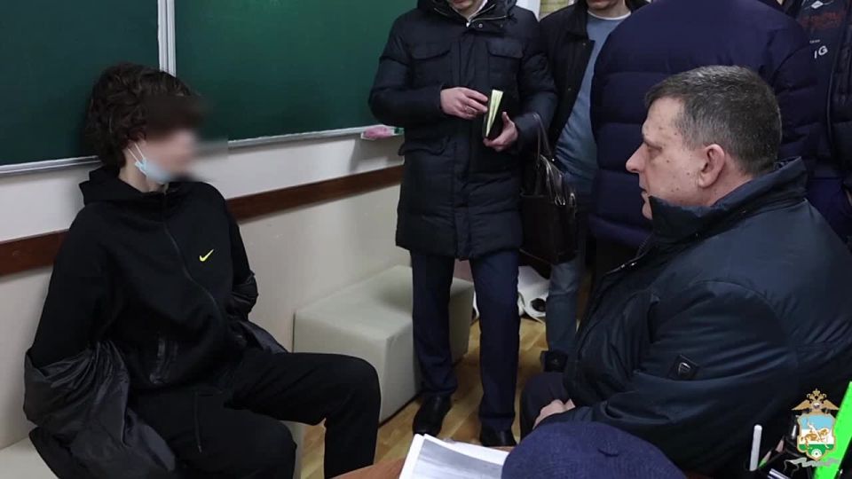Девятиклассник из 16-й гимназии признался, что хотел припугнуть своих обидчиков