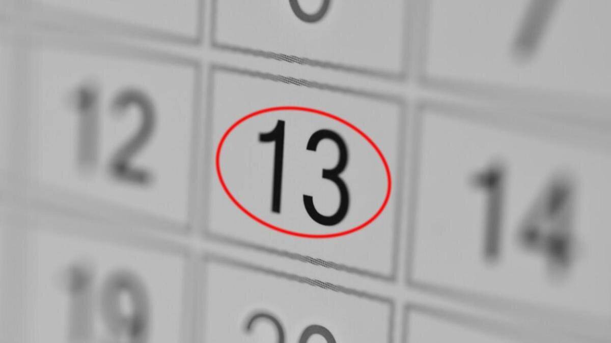 Сегодня пятница, 13-е!. Это день, когда даже скептики трижды стучат по дереву