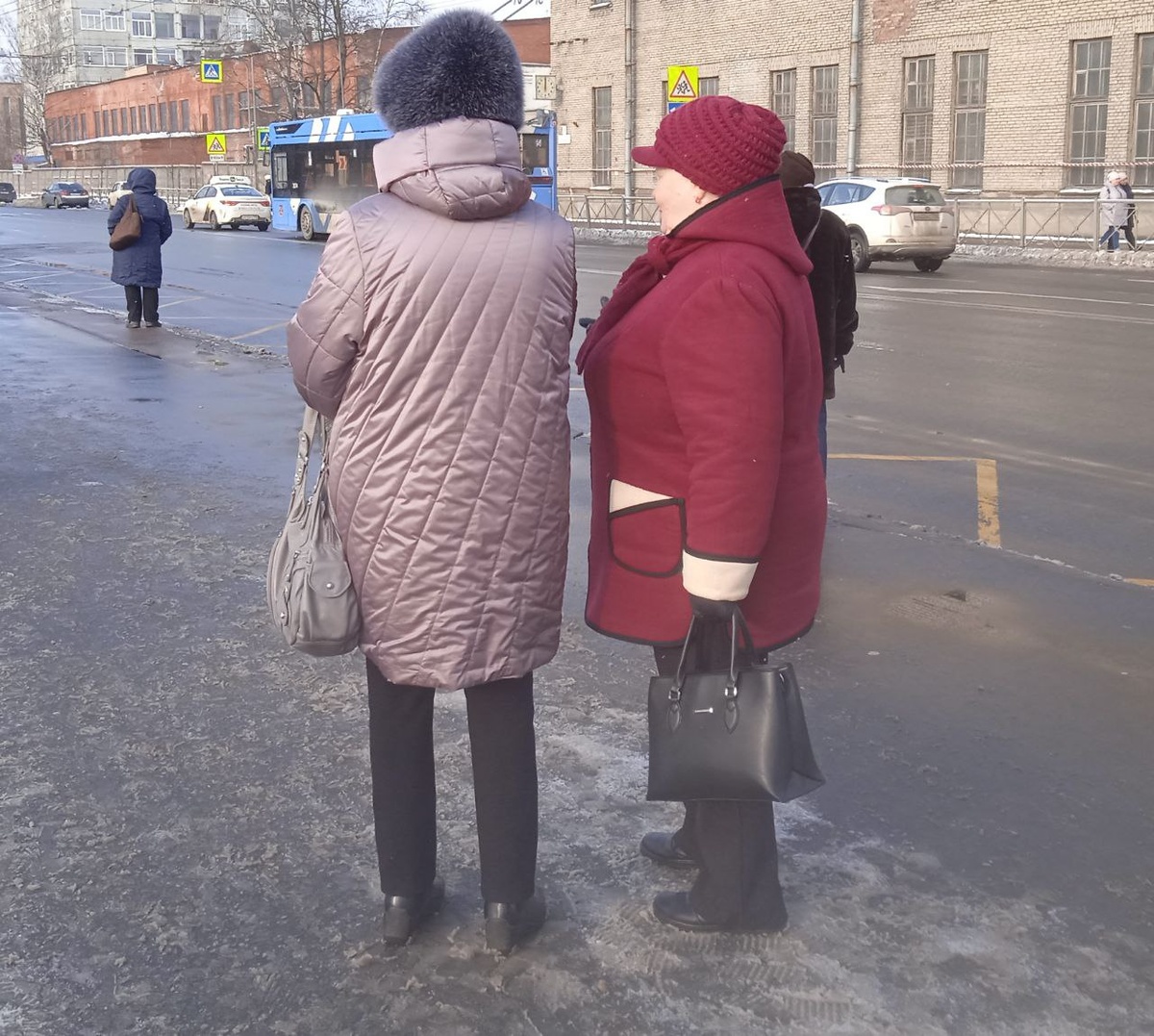 Как передать квартиру внукам без нотариуса: мифы и правда