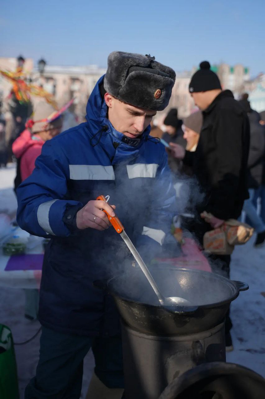 Сегодня шестой день Масленицы, который называют Сырной субботой, а в народе - Золовкины посиделки Сегодня шестой день Масленицы, который называют Сырной субботой, а в народе - Золовкины посиделки