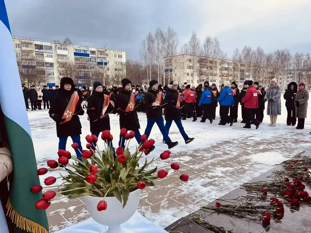 Сотрудники следственного отдела в ЗАТО Межгорье приняли участие в торжественном мероприятии, посвященном Дню Защитника Отечества Сотрудники следственного отдела в ЗАТО Межгорье приняли участие в торжественном мероприятии, посвященном Дню Защитника Отечества