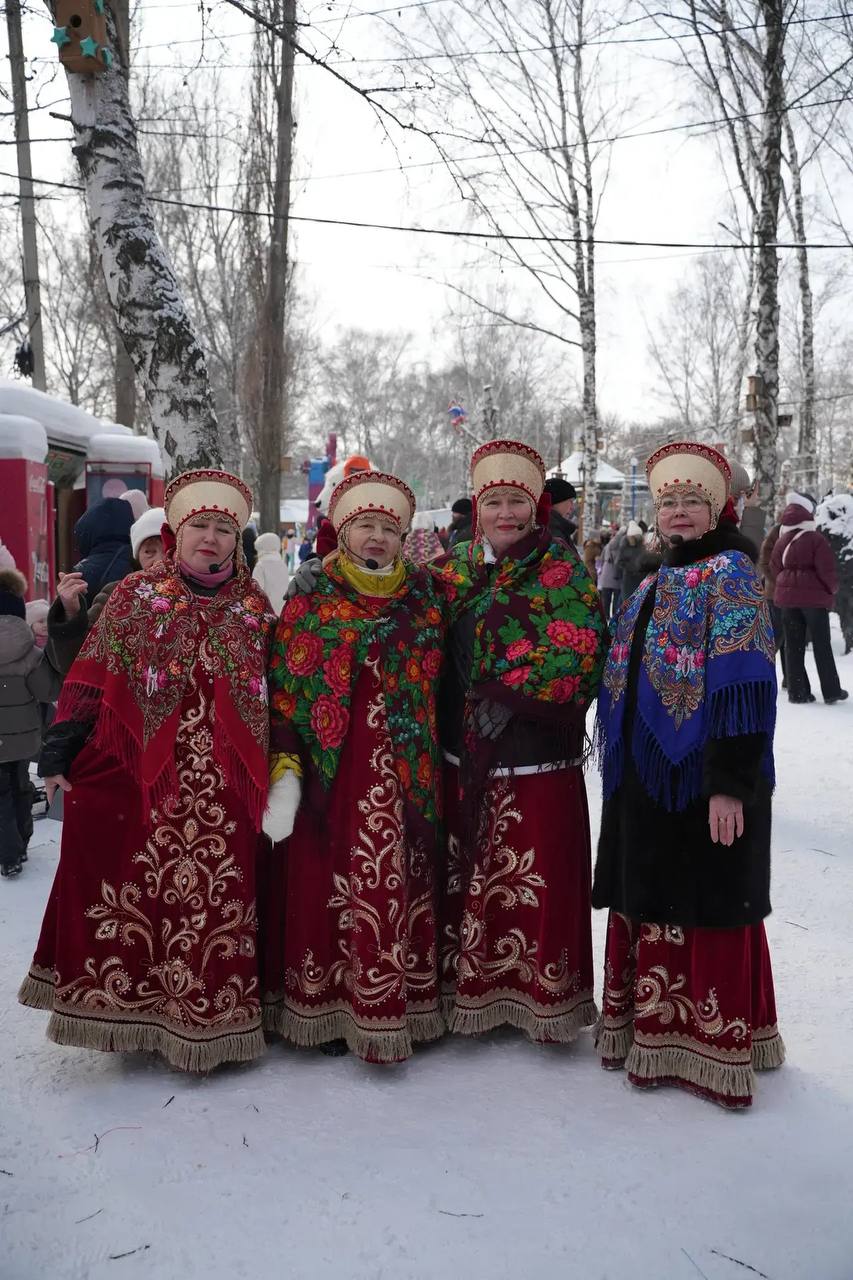 Масленичные гуляния прошли сегодня в парке им.Ю.А.Гагарина Масленичные гуляния прошли сегодня в парке им.Ю.А.Гагарина