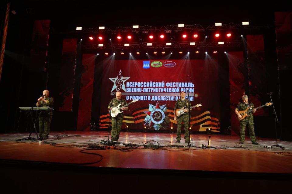 ������������� ��������� ������-�������������� ����� "� ������! � ��������! � �����!" ��� �������� ���� ���������� ��������� - �������������� � ��������� ������ ��������, ������ ���, ��� ����� ���� ����� �� ���������