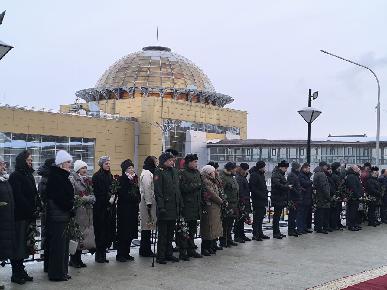 Дорогие мужчины!. Уважаемые ветераны и военнослужащие! Дорогие мужчины!. Уважаемые ветераны и военнослужащие!