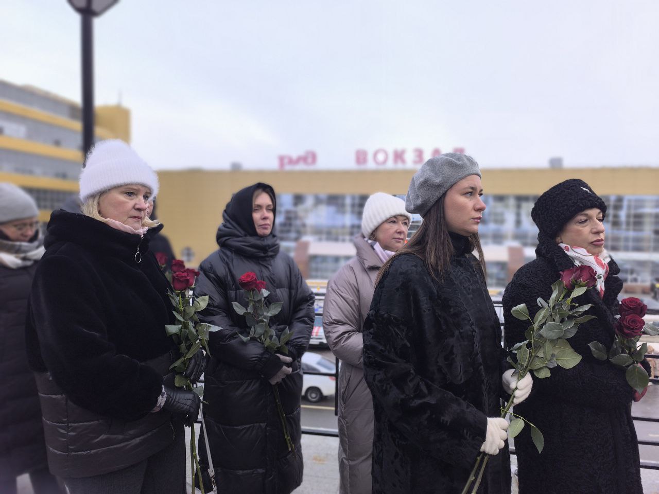 Дорогие мужчины!. Уважаемые ветераны и военнослужащие! Дорогие мужчины!. Уважаемые ветераны и военнослужащие!