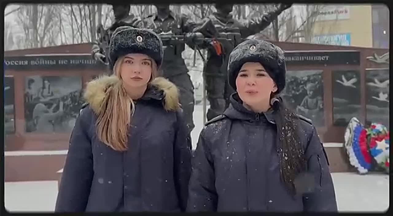 Традиционно 23 Февраля мы чествуем военных, которые доблестно несли и несут свою службу, оберегая спокойствие мирного населения